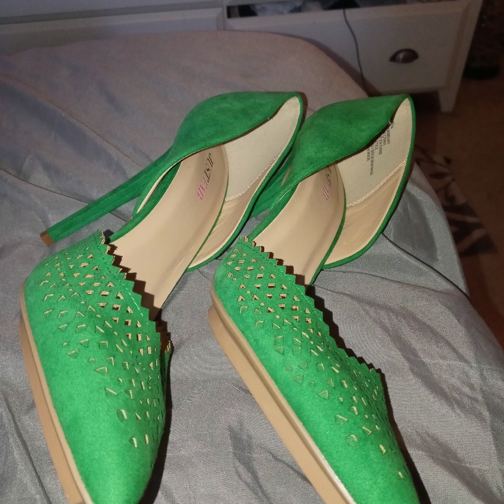 Shoe